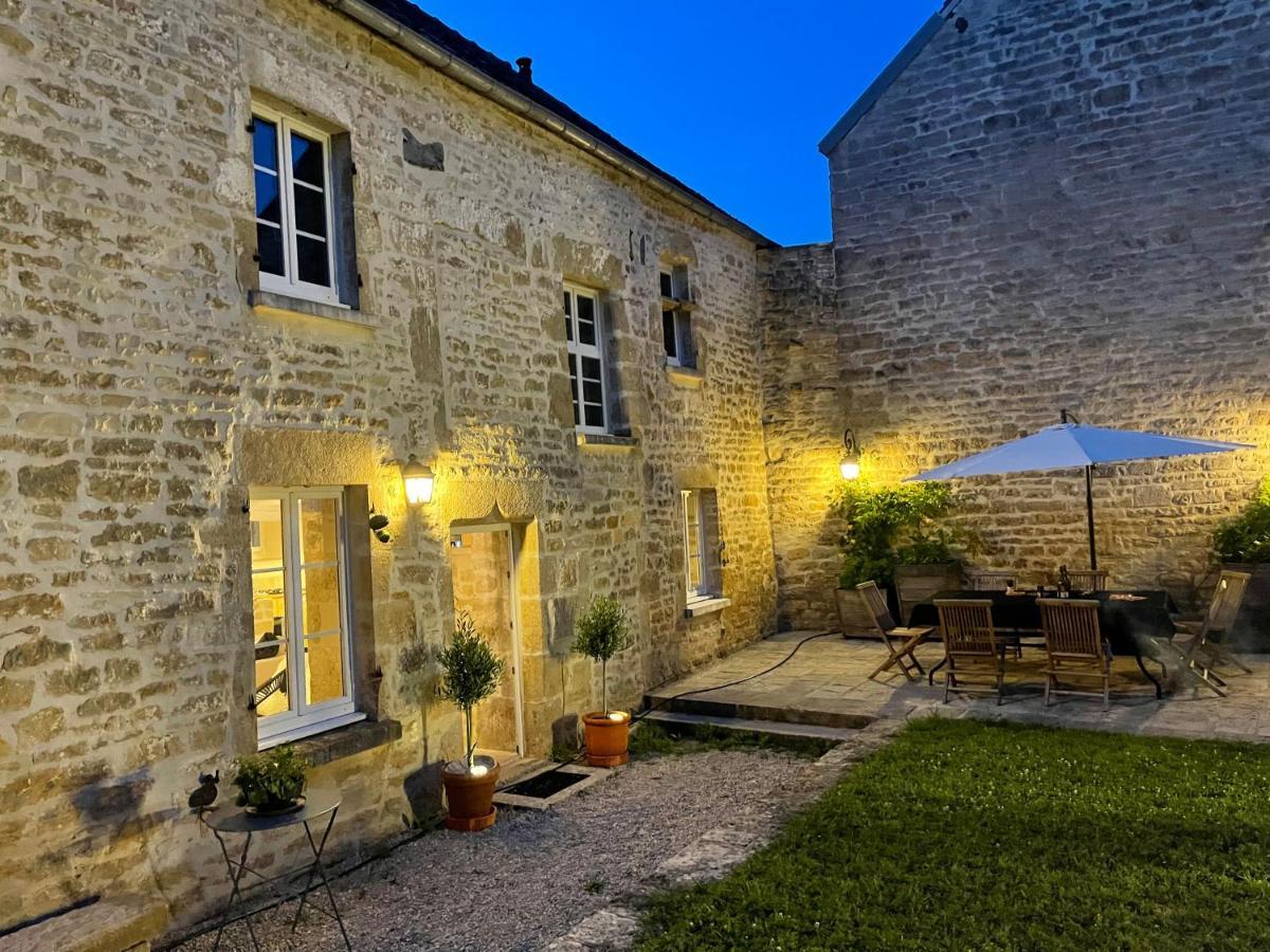 La Closerie De Gigny Maison Templiere Avec Piscine,Jacuzzi Exterior foto